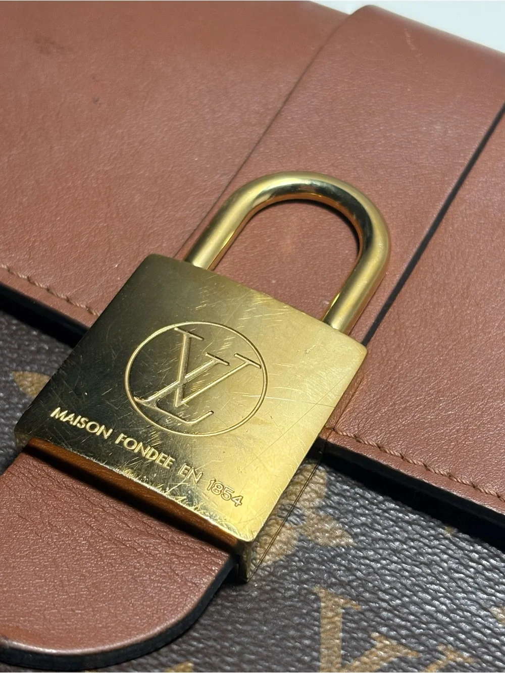 AUTHENTIC Louis Vuitton Brown Monogram Locky BB & Tan Top-Handle Satchel